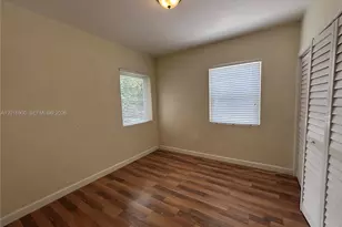 2843 SW 37th Ct, Miami, FL 33134 - Photo 10
