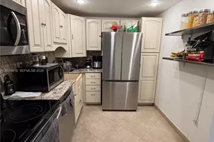 3701 N Country Club Dr, Aventura, FL 33180 - Photo 14