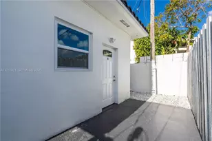 620 Beacom Blvd, Miami, FL 33135 - Photo 10