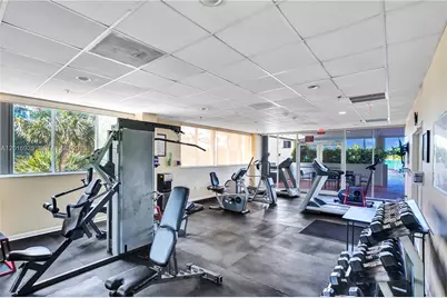 6422 Collins Ave #1402, Miami Beach, FL 33141 - Photo 24