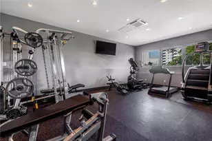 400 Tamarind Dr, Hallandale Beach, FL 33009 - Photo 42
