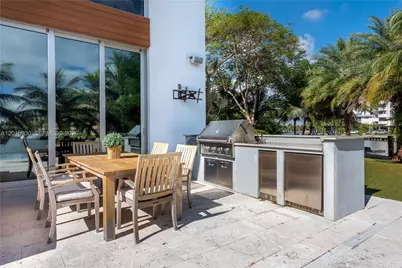 400 Tamarind Dr, Hallandale Beach, FL 33009 - Photo 12