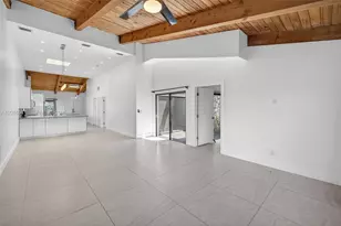 2619 S Parkview Dr, Hallandale Beach, FL 33009 - Photo 36