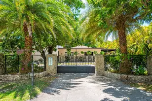 7650 SW 128th St, Pinecrest, FL 33156 - Photo 1