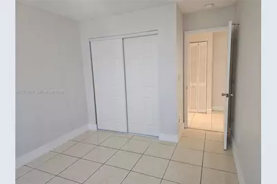 7692 NW 178th Ter, Hialeah, FL 33015 - Photo 4