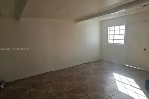 7692 NW 178th Terrace, Hialeah, FL 33015 - Photo 18