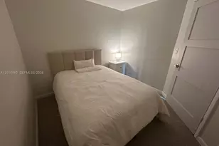 253 NE 2nd St, Miami, FL 33132 - Photo 12