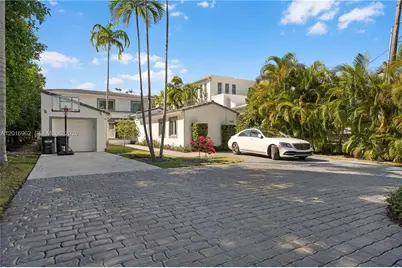 9380 Bay Drive, Surfside, FL 33154 - Photo 16