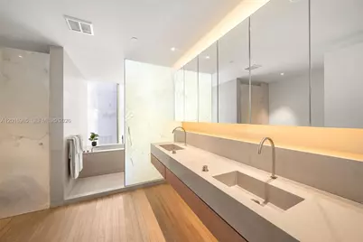 2901 Collins Ave #901, Miami Beach, FL 33140 - Photo 18