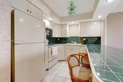 500 Three Islands Blvd #622, Hallandale Beach, FL 33009 - Photo 6