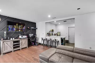 1121 N 71st Ave, Hollywood, FL 33024 - Photo 6