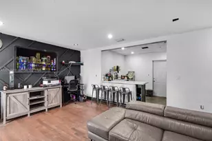 1121 N 71st Ave, Hollywood, FL 33024 - Photo 6