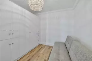 2401 Collins Ave, Miami Beach, FL 33140 - Photo 12