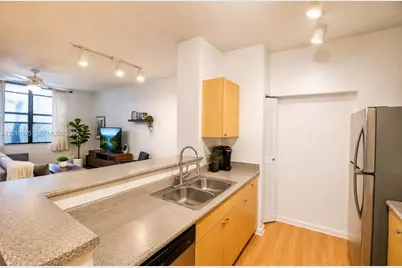1919 Van Buren St #115A, Hollywood, FL 33020 - Photo 2