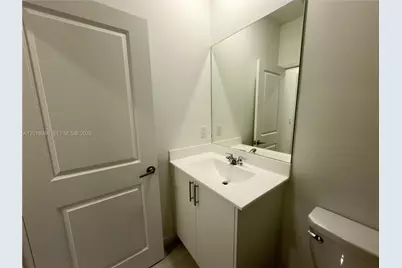 18426 SW 2nd St, Pembroke Pines, FL 33029 - Photo 8