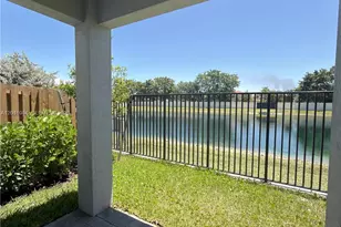 18426 SW 2nd St, Pembroke Pines, FL 33029 - Photo 20
