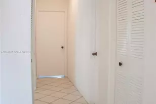 17523 NW 66th Ct, Hialeah, FL 33015 - Photo 10