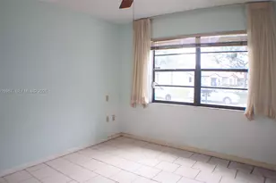 17523 NW 66th Ct, Hialeah, FL 33015 - Photo 14