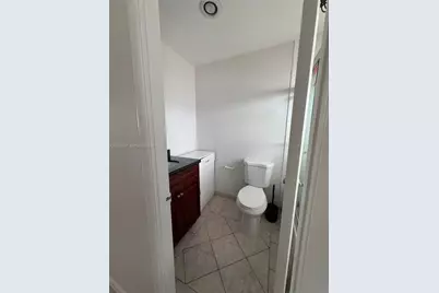 410 SE 2nd Ave #21, Deerfield Beach, FL 33441 - Photo 2