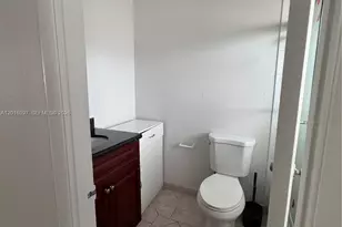 410 SE 2nd Ave, Deerfield Beach, FL 33441 - Photo 2