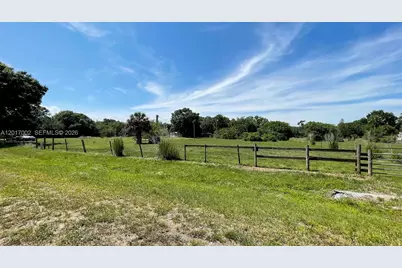 7105 NE 2nd, Okeechobee, FL 34974 - Photo 4