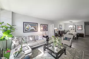 90 Edgewater Dr, Coral Gables, FL 33133 - Photo 4