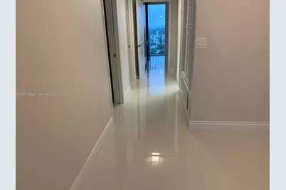 881 Ocean Dr #10E, Key Biscayne, FL 33149 - Photo 6