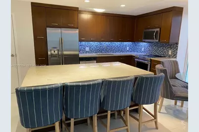 881 Ocean Dr #10E, Key Biscayne, FL 33149 - Photo 4