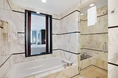 4391 Collins Ave #916, Miami Beach, FL 33140 - Photo 8