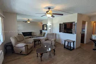 23 Easthampton A, West Palm Beach, FL 33417 - Photo 2