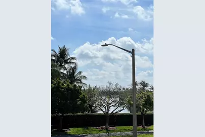 1401 NW 187th Ave, Pembroke Pines, FL 33029 - Photo 56