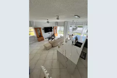 1401 NW 187th Ave, Pembroke Pines, FL 33029 - Photo 18
