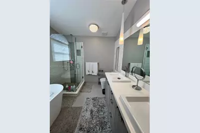 1401 NW 187th Ave, Pembroke Pines, FL 33029 - Photo 46