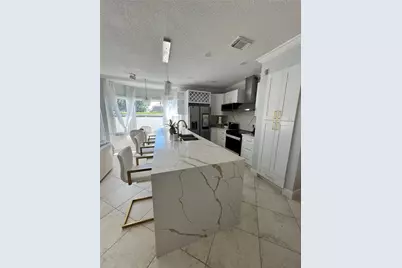 1401 NW 187th Ave, Pembroke Pines, FL 33029 - Photo 10