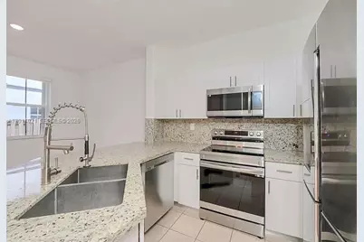 7772 NW 114th Pl #0, Doral, FL 33178 - Photo 18