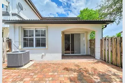 7772 NW 114th Pl #0, Doral, FL 33178 - Photo 6