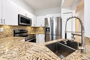 7772 NW 114th Pl, Doral, FL 33178 - Photo 14