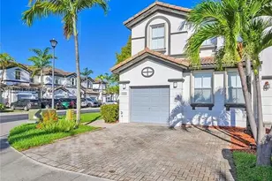 7772 NW 114th Pl, Doral, FL 33178 - Photo 2