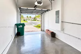 7772 NW 114th Pl, Doral, FL 33178 - Photo 44