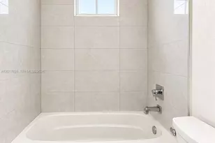 7772 NW 114th Pl, Doral, FL 33178 - Photo 30