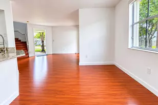 7772 NW 114th Pl, Doral, FL 33178 - Photo 12