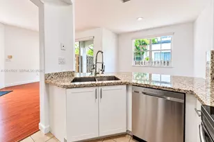7772 NW 114th Pl, Doral, FL 33178 - Photo 16