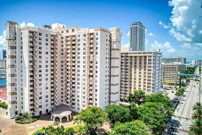 1865 S Ocean Dr #15C, Hallandale Beach, FL 33009 - Photo 1