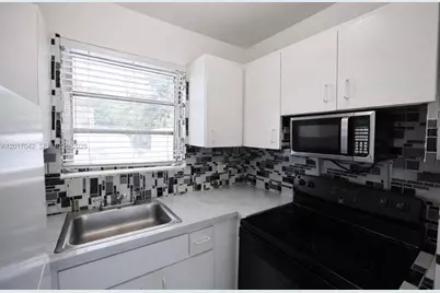 4381 W Flagler St #3, Miami, FL 33134 - Photo 2