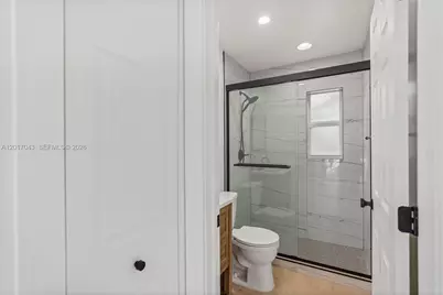 [Address not provided], Hallandale Beach, FL 33009 - Photo 22