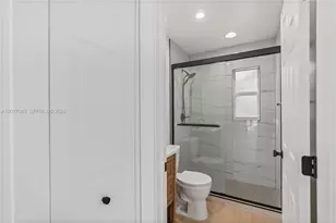 [Address not provided], Hallandale Beach, FL 33009 - Photo 22