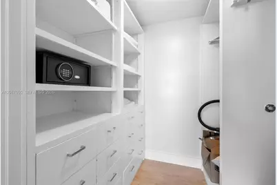 485 Brickell Ave #4606, Miami, FL 33131 - Photo 14