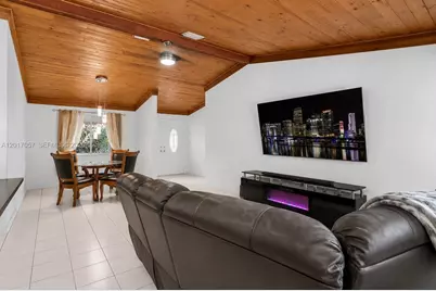 9470 NW 33rd Mnr, Sunrise, FL 33351 - Photo 10