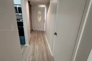 260 NW 107th Ave, Miami, FL 33172 - Photo 8