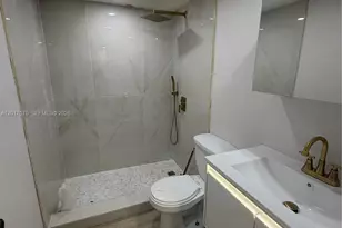 260 NW 107th Ave, Miami, FL 33172 - Photo 2